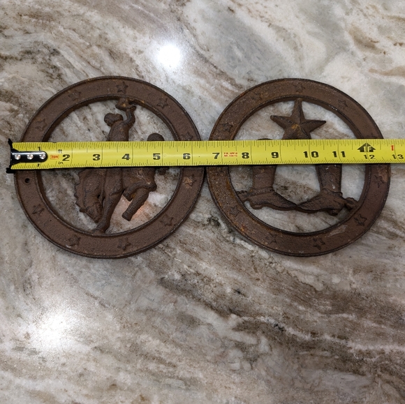 Cast Iron Bronco & cowboot decor - Picture 7 of 7